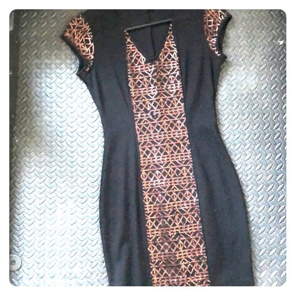 BB Dakota Dresses & Skirts - Black and Gold Mini Dress